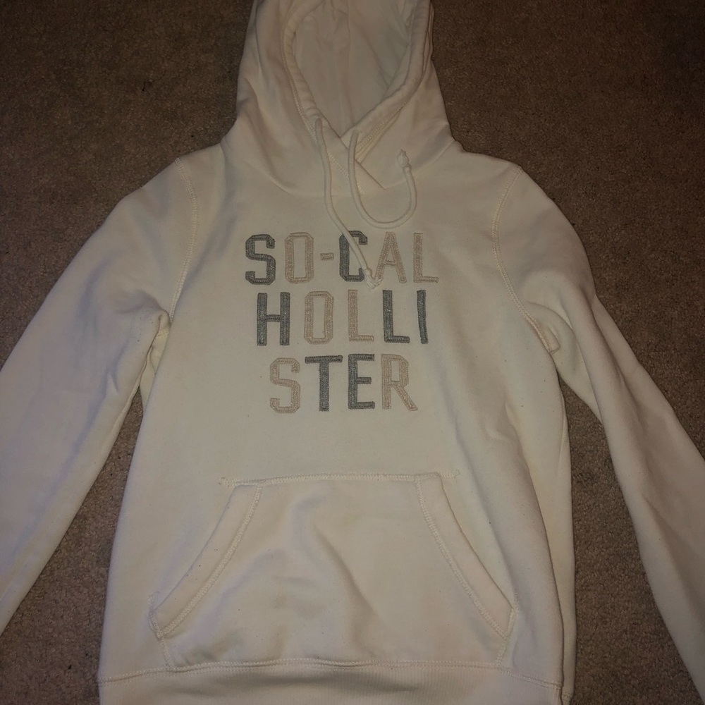 White Hollister hoodie